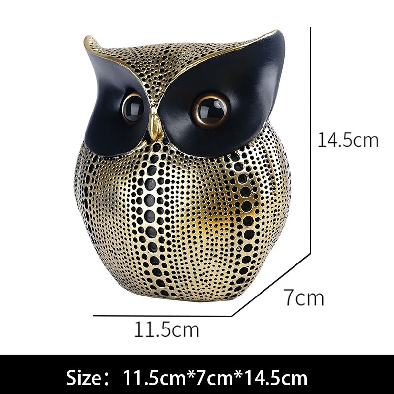 Nordic Style Owls, Figurines in Resin, Decor for Home or Office